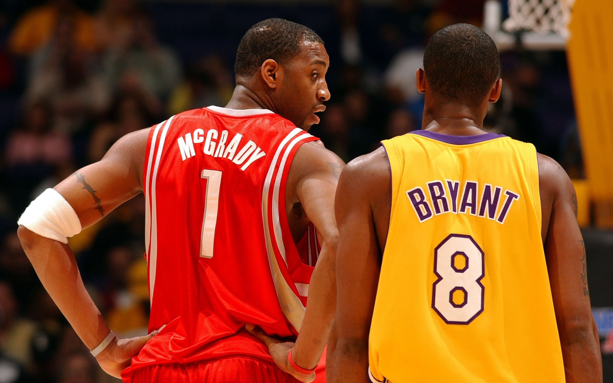 英超：曼市4比0轻取诺里奇