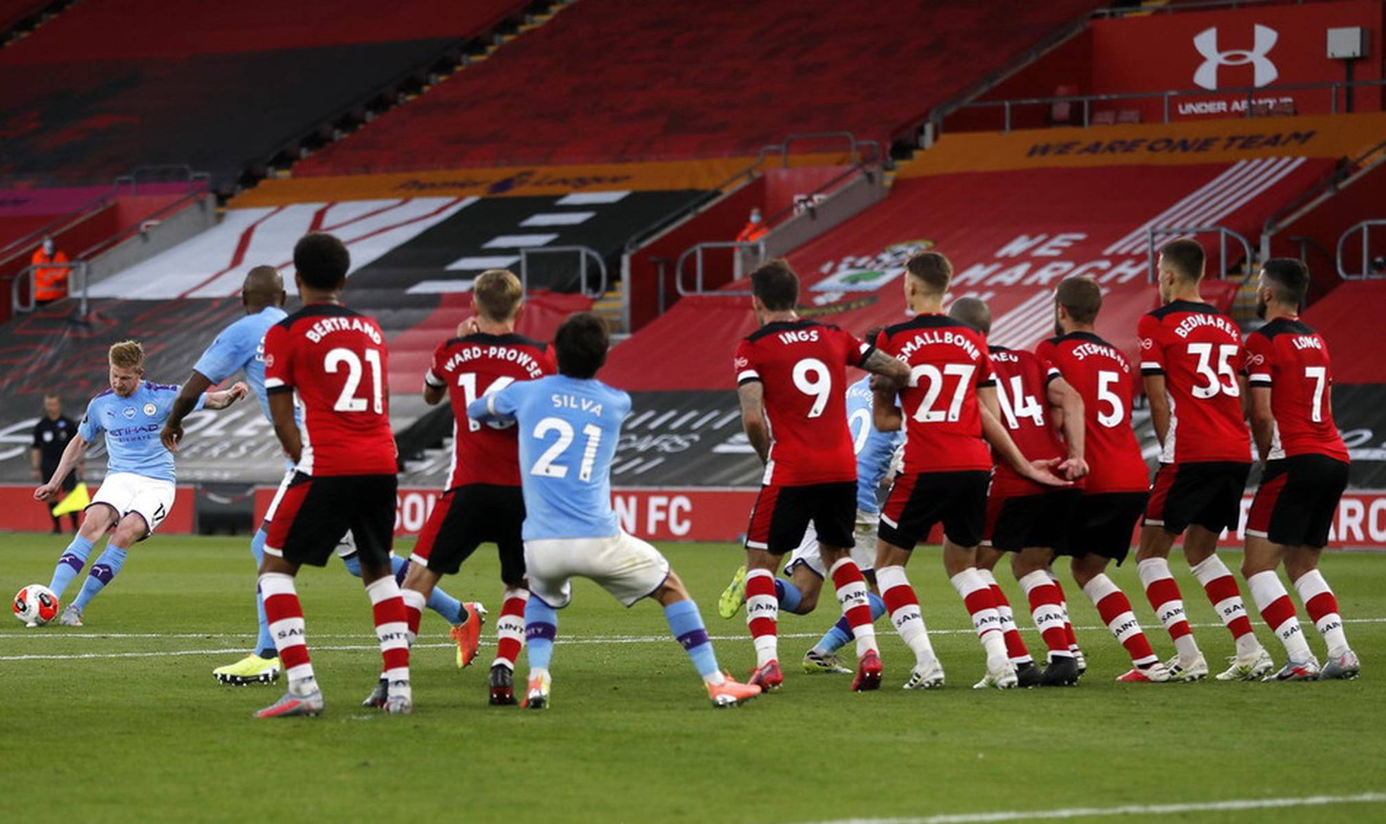 每体预测巴萨首轮西甲首发：亚马尔、贝尔纳尔、卡萨多出战